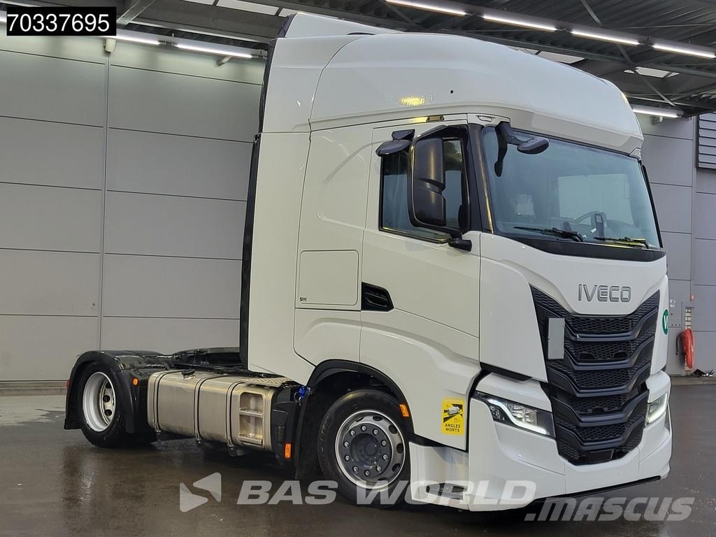 Iveco S-Way 460 4X2 Mega 2x Tanks Standklima Navi ACC Tahače