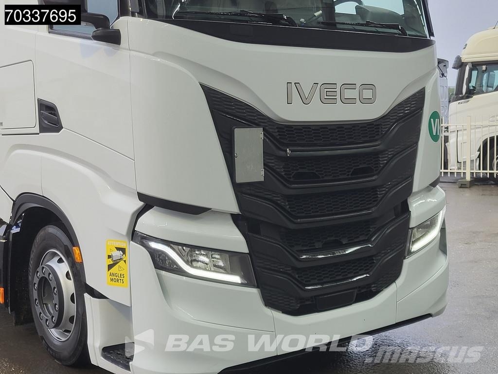 Iveco S-Way 460 4X2 Mega 2x Tanks Standklima Navi ACC Tahače