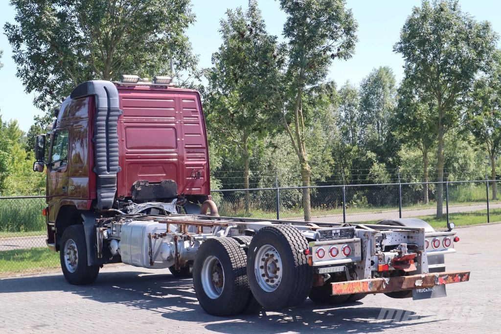 Volvo FM 460 4X4+1 CHASSIS EURO 3 FULL STEEL SUSPENSION Wechselfahrgestell