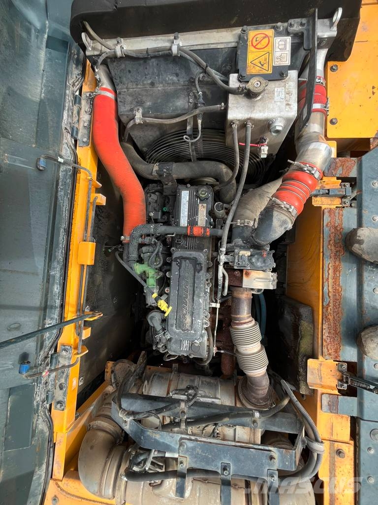 Hyundai HX 330 Kāpurķēžu ekskavatori