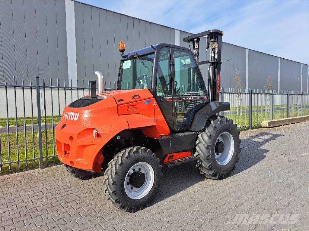 Manitou M 30-4 Apvidus autokrāvējs
