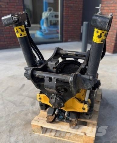 Engcon EC 209 Volteadoras