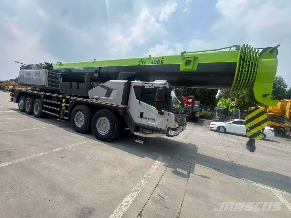 Zoomlion ZTC1300V8 Rabljene dizalice za težak teren