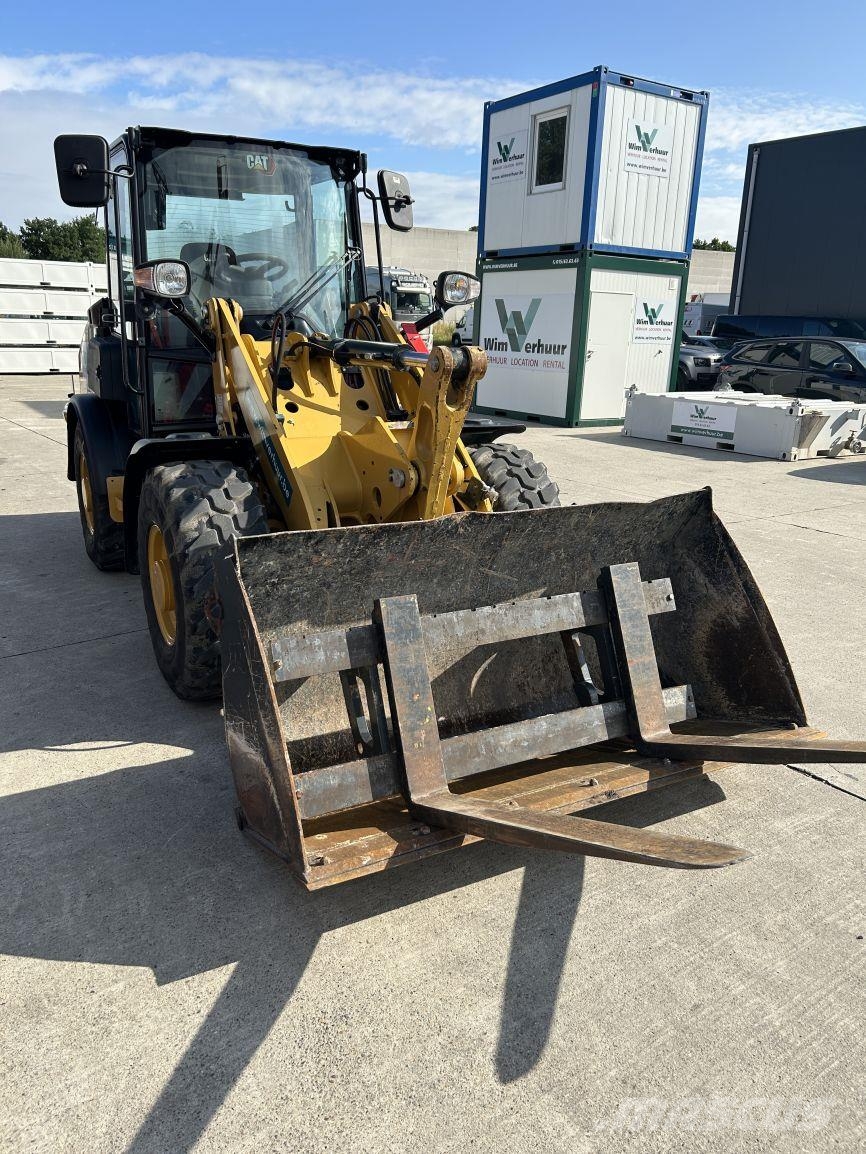 CAT 906 (9145) Многофункционални товарачи