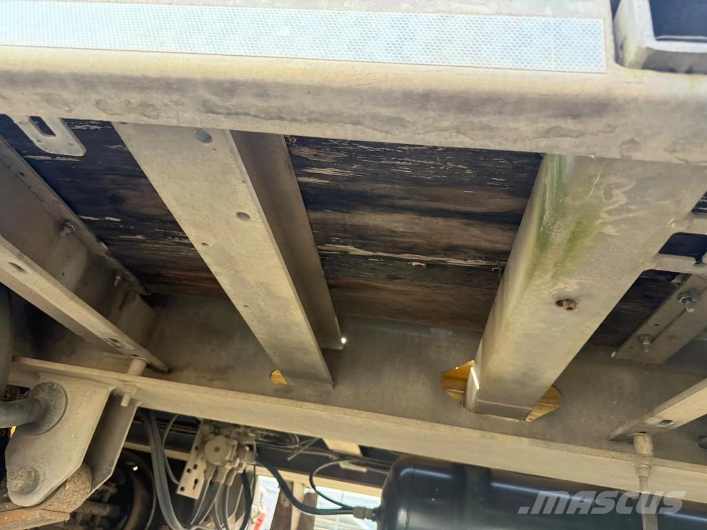 Möslein | 3 SAFF AXLES | 30 TONS | YEAR: 2014 | مقطوروات مسطحة/مفصلية الجوانب