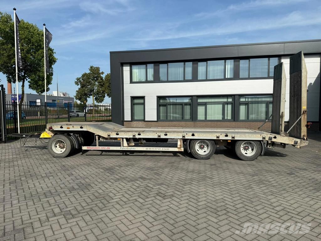 Möslein | 3 SAFF AXLES | 30 TONS | YEAR: 2014 | مقطوروات مسطحة/مفصلية الجوانب
