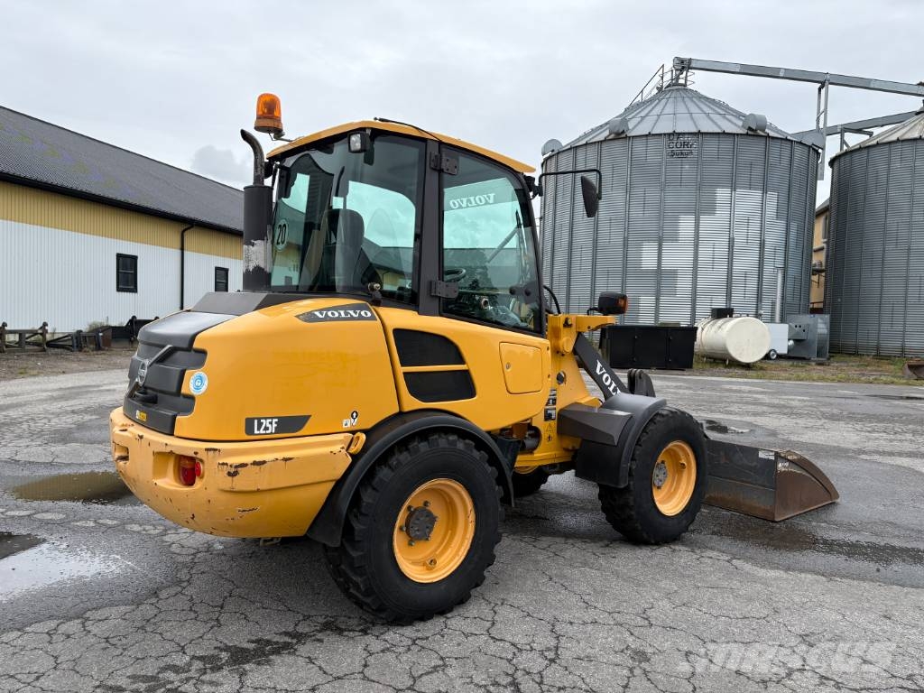 Volvo L25F lastmaskin, endast 2500 tim Wheel loaders