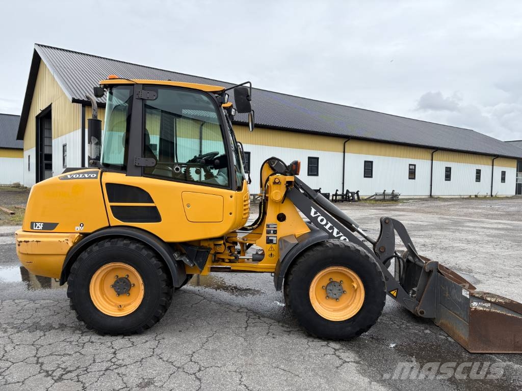 Volvo L25F lastmaskin, endast 2500 tim Wheel loaders