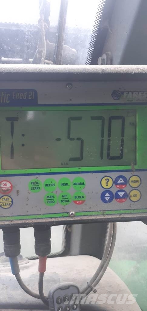 Faresin Leader 2600 混合餵料機