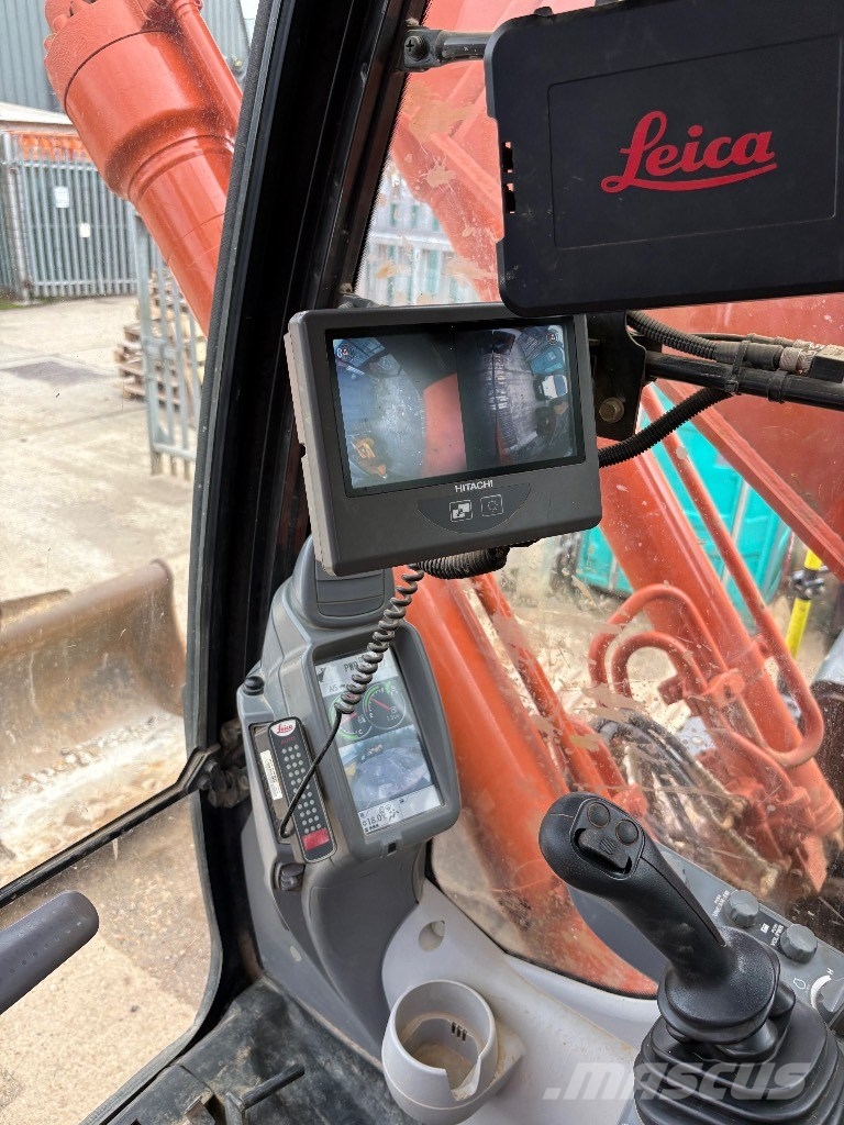 Hitachi ZX 210 LC-6 Bandgrävare