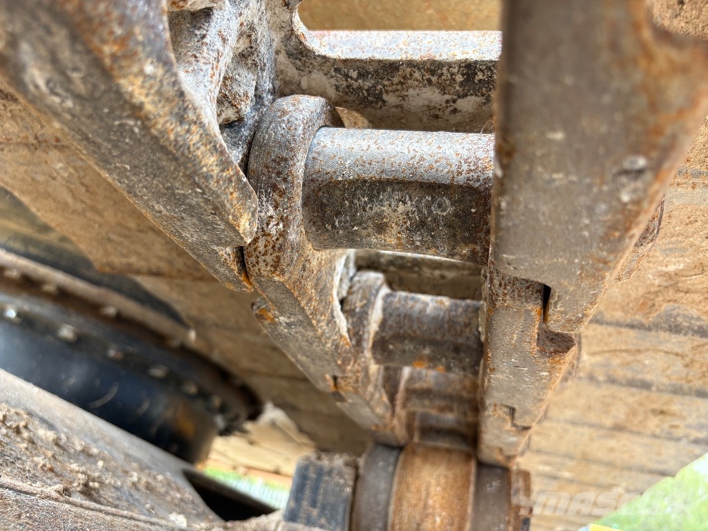 Hitachi ZX 210 LC-6 Gravemaskiner på larvebånd