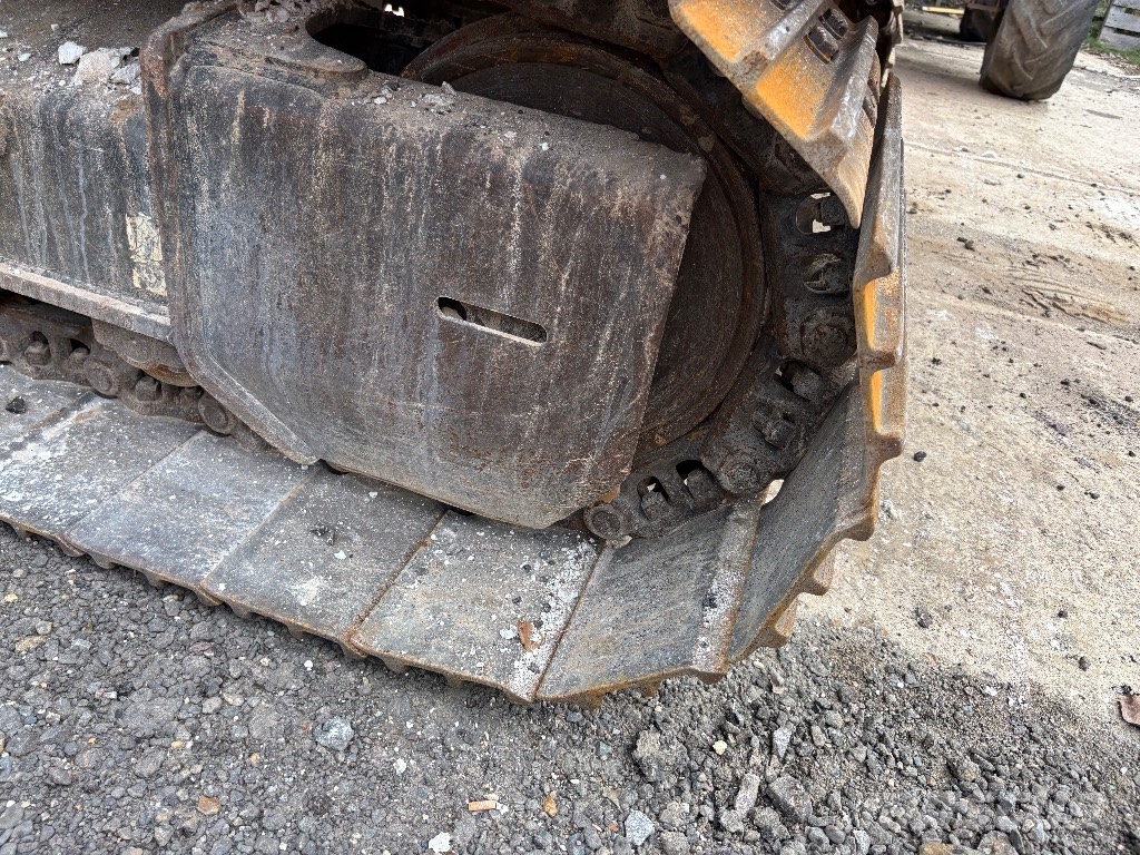 Hitachi ZX 210 LC-6 Bandgrävare