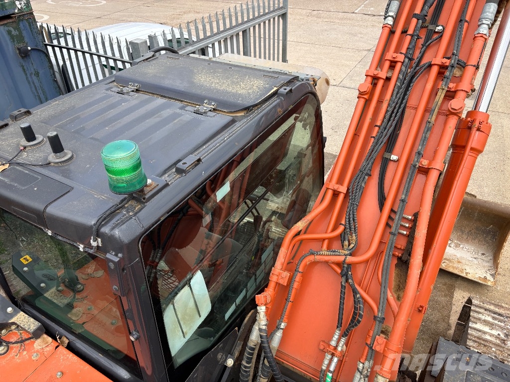 Hitachi ZX 210 LC-6 Bandgrävare