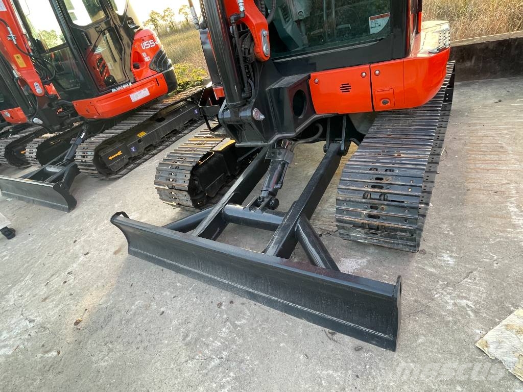 Kubota KX155-5 ミニ油圧ショベル 7t以下(ミニユンボ・ミニディガー)