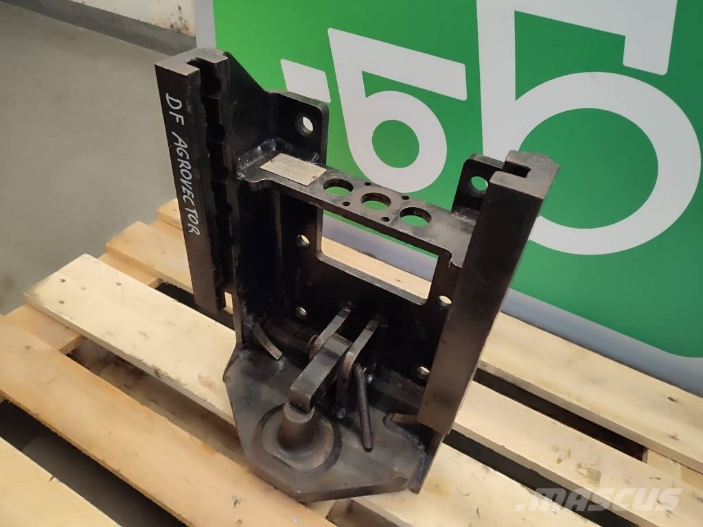 Deutz-Fahr Hitch rail hs525cat Deutz Fahr AGROTRON Шасі