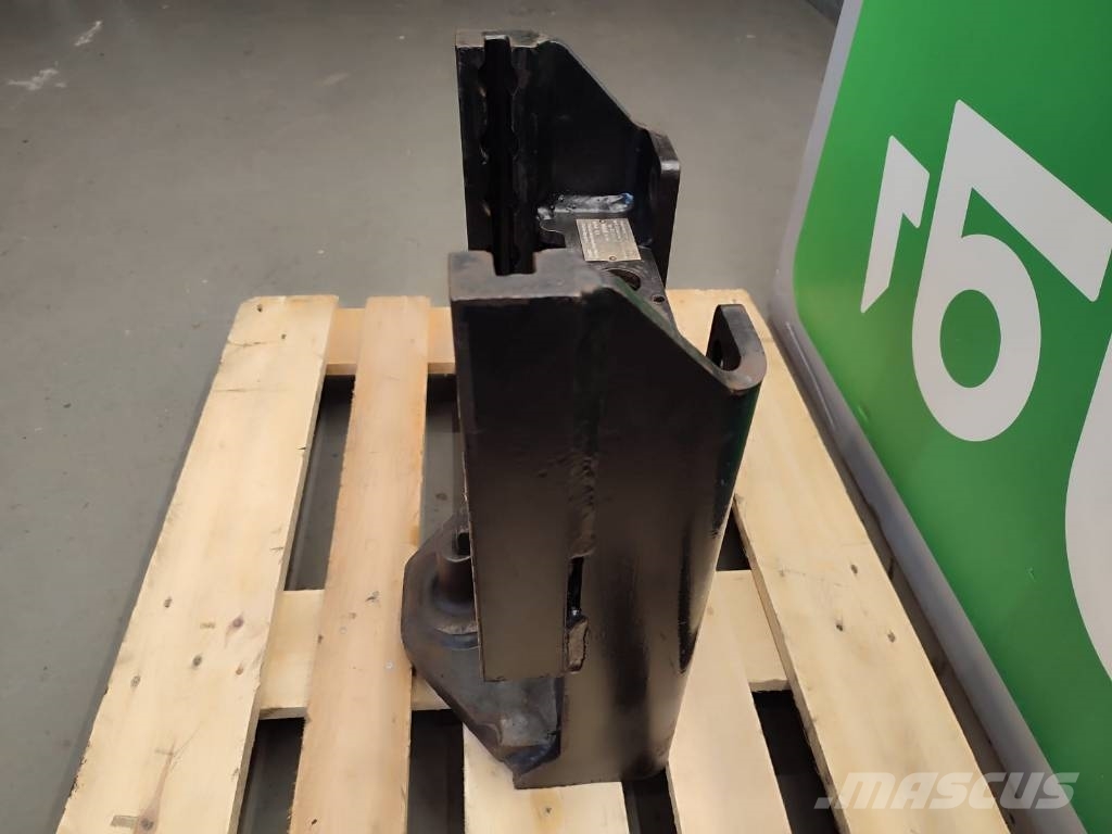 Deutz-Fahr Hitch rail hs525cat Deutz Fahr AGROTRON Шасі