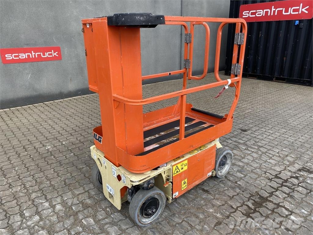 JLG 1230ES Vertical mast lifts