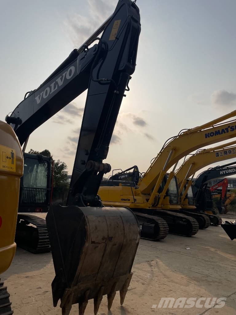 Volvo EC210 Paletli ekskavatörler