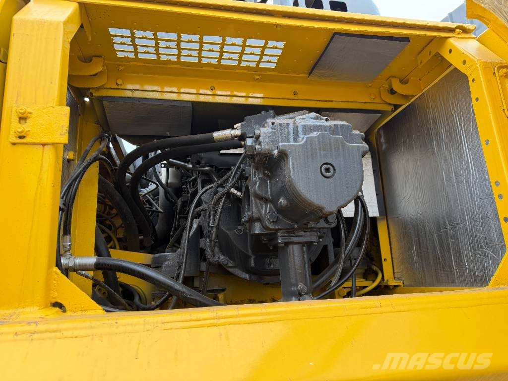 Komatsu PC450   made in Japan Raupenbagger