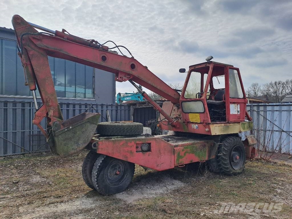 Poclain TY 45 Wheeled excavators