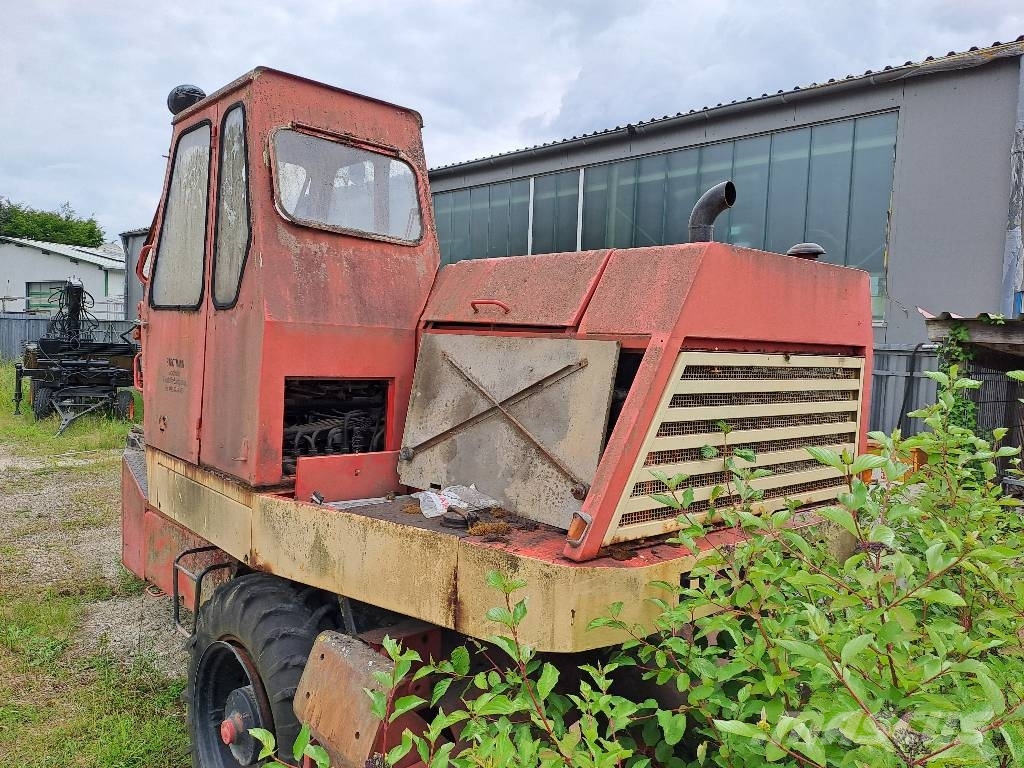 Poclain TY 45 Wheeled excavators