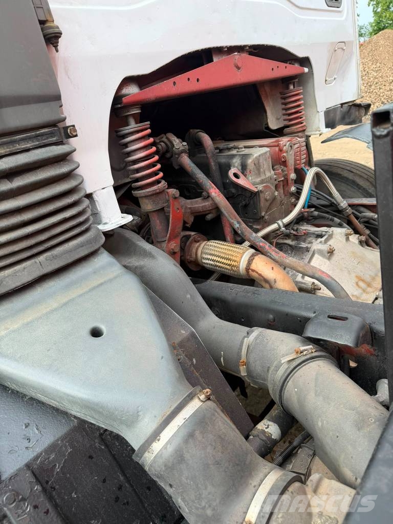 Iveco 260E 27 Asfaltti lämpölavat