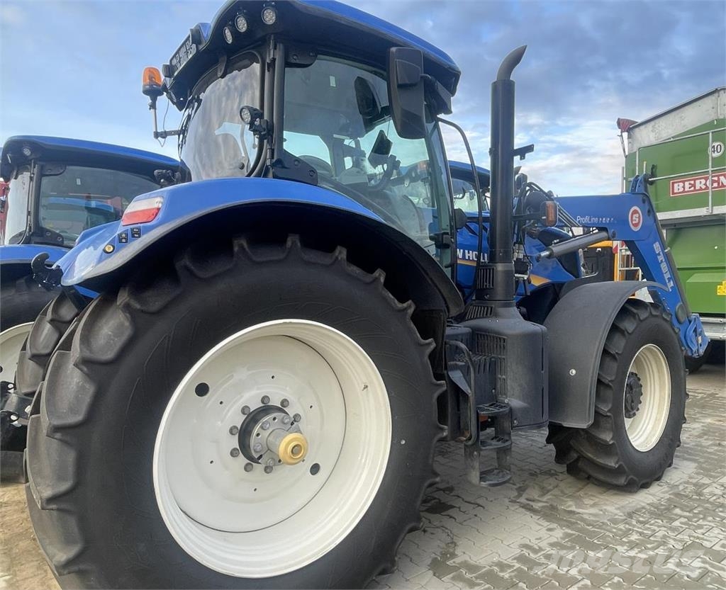 New Holland T 7.270 AC FL Traktori