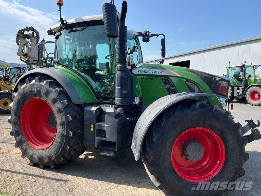 Fendt 720 VARIO PROFI + الجرارات