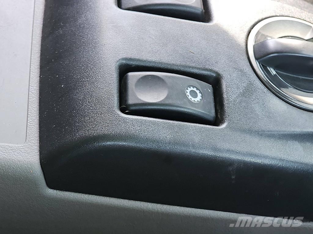 DAF LF 45.160 SIDE DOORS FRIGO Vilkikai šaldytuvai