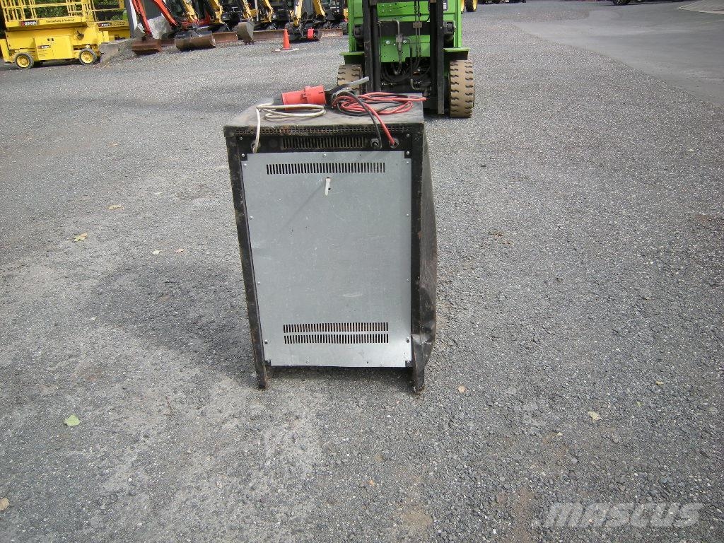Manitou ME 435 - 80V Electric forklifts