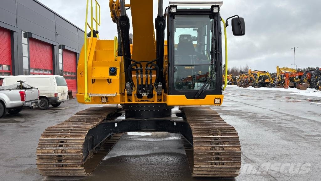 JCB 245 XR / Stage V, Rasvari, Pienet tunnit! Bageri guseničari