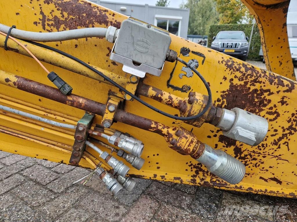 PMI Woltman 955LC piling machine funderingsmachine حفارات زحافة