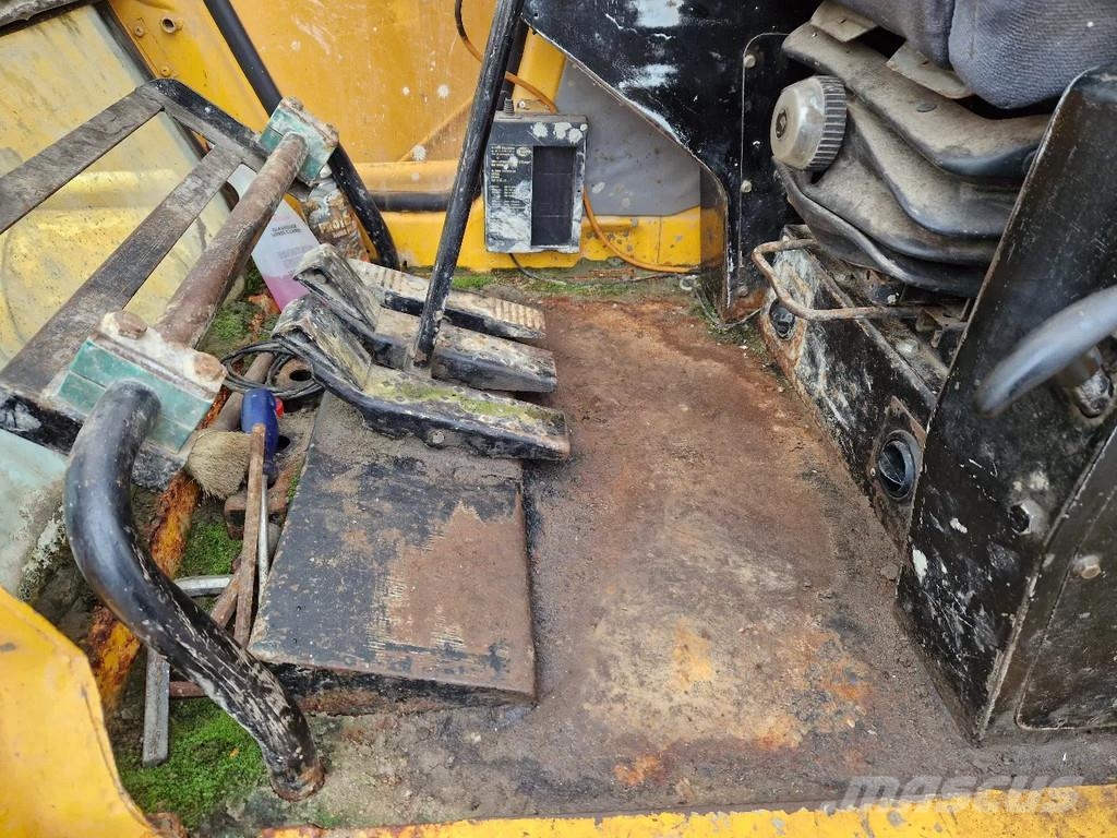 PMI Woltman 955LC piling machine funderingsmachine حفارات زحافة
