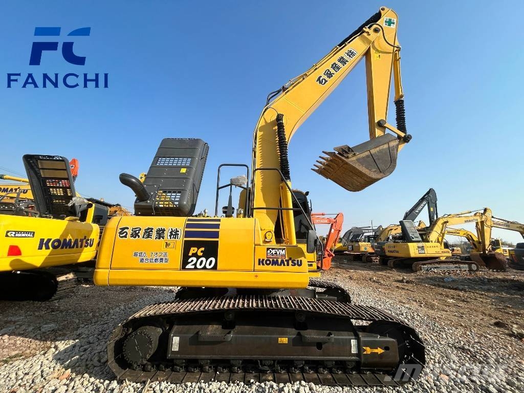 Komatsu PC 200 Εκσκαφείς με ερπύστριες