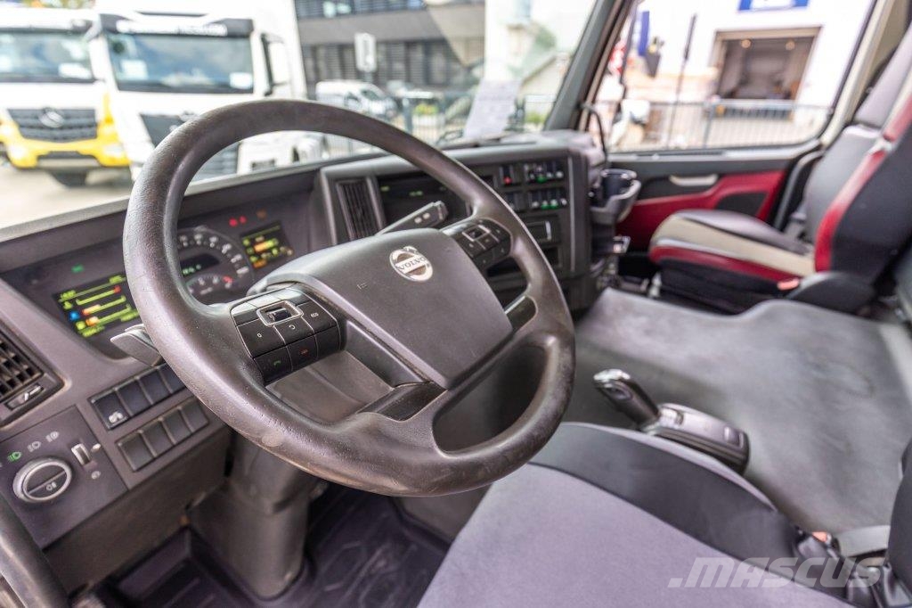 Volvo FMX GLOB 460+HYDR Vetopöytäautot