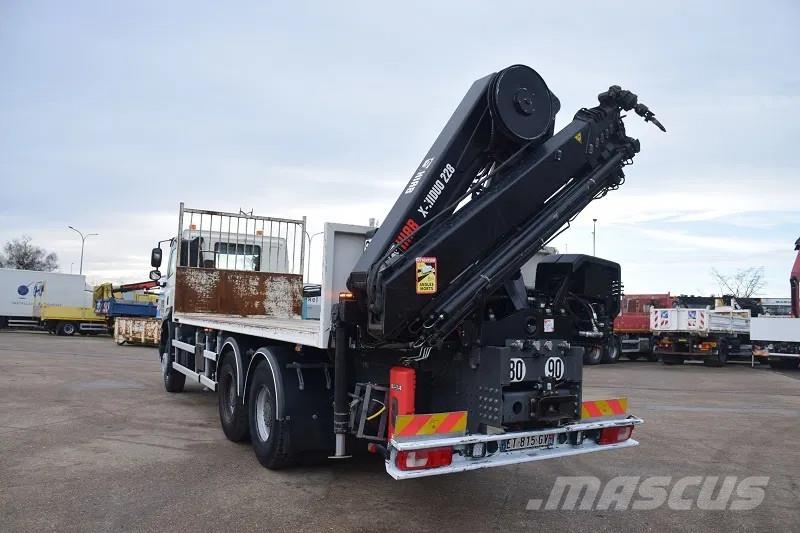 DAF CF 530 Pritschenwagen/Pritschenwagen mit Seitenklappe