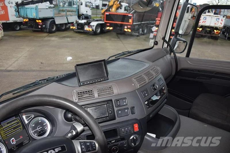 DAF CF 530 Pritschenwagen/Pritschenwagen mit Seitenklappe