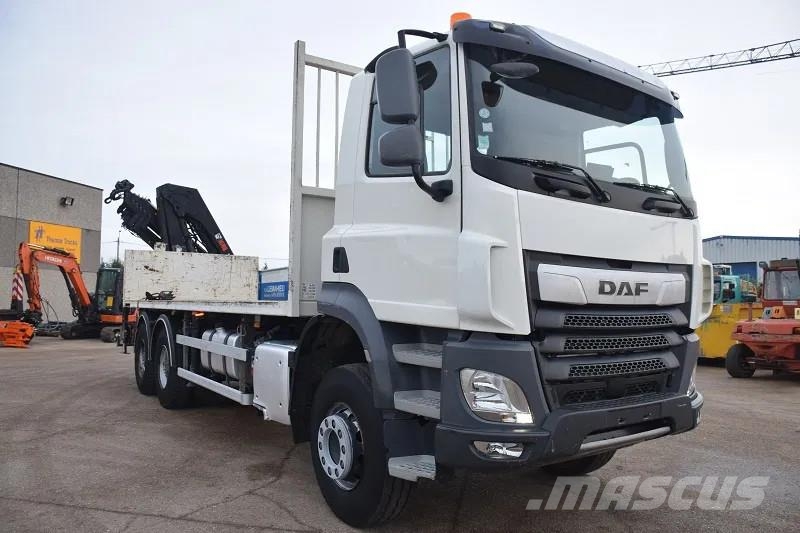 DAF CF 530 Pritschenwagen/Pritschenwagen mit Seitenklappe