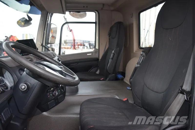 DAF CF 530 Pritschenwagen/Pritschenwagen mit Seitenklappe