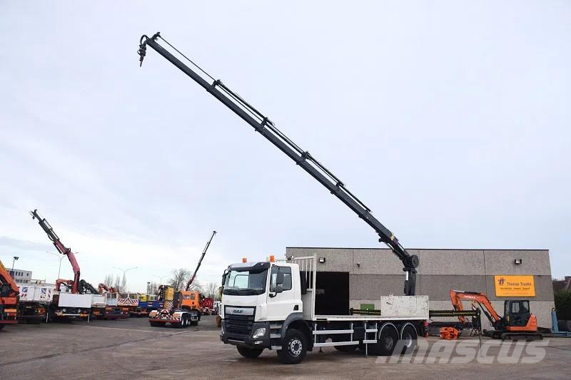 DAF CF 530 Pritschenwagen/Pritschenwagen mit Seitenklappe