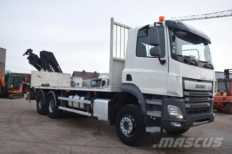DAF CF 530 Pritschenwagen/Pritschenwagen mit Seitenklappe