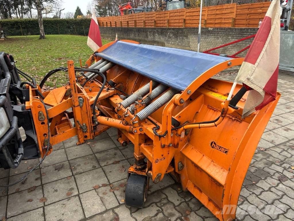 Mercedes Benz Unimog U400 都市/通用型車輛