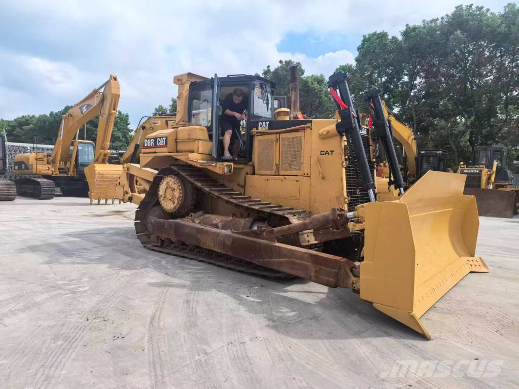 CAT D 8 R Vikšriniai buldozeriai