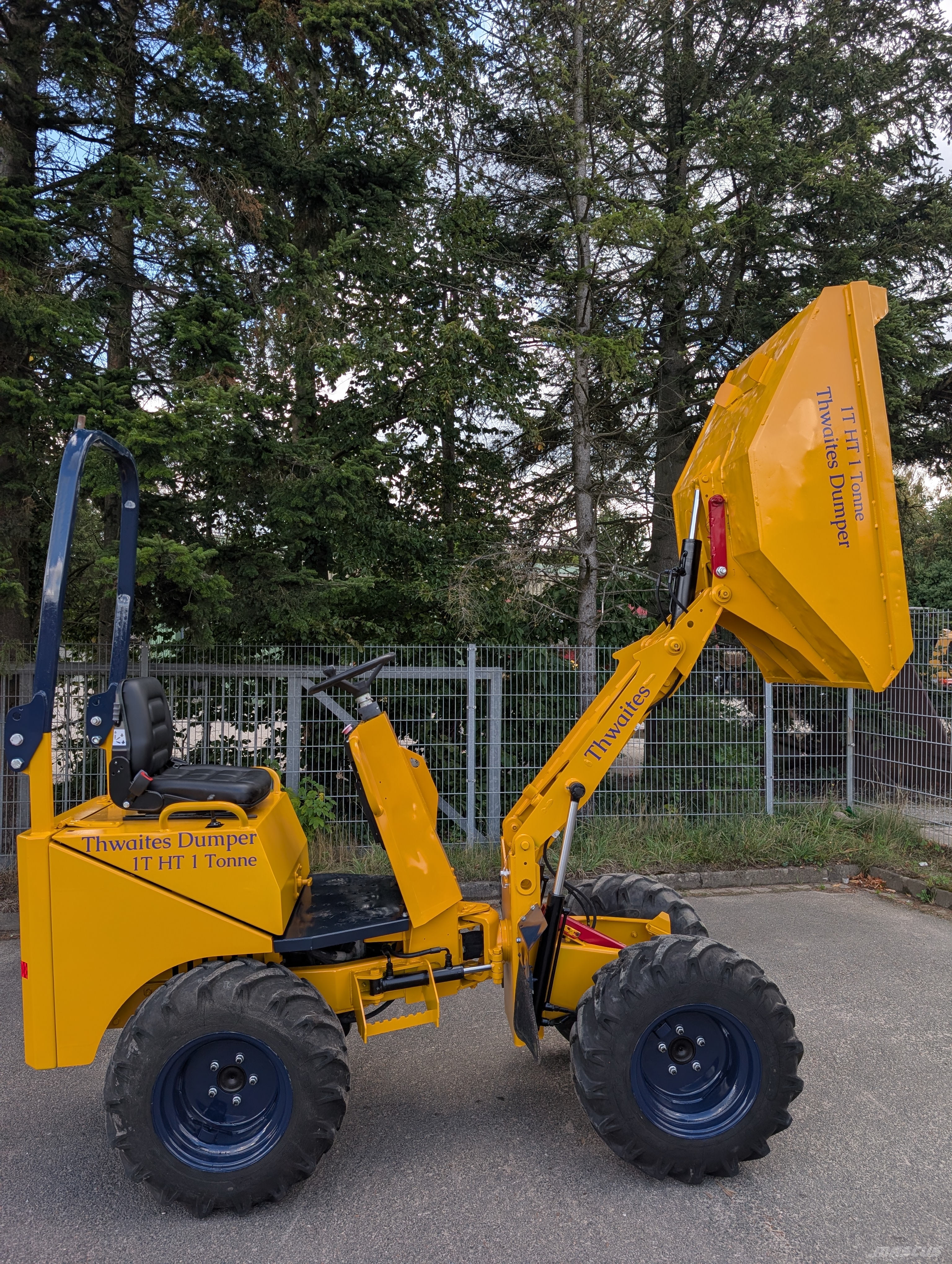 Thwaites Mach 201 Ne cestni demperji