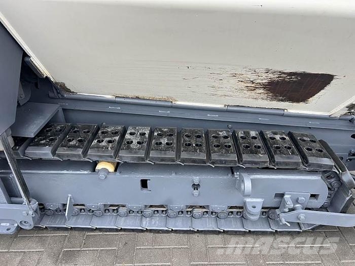 Volvo P 7820C Asfaltni finišeri