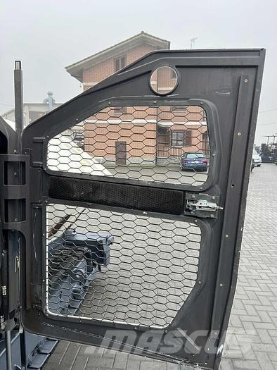 Volvo P 7820C Asfaltni finišeri