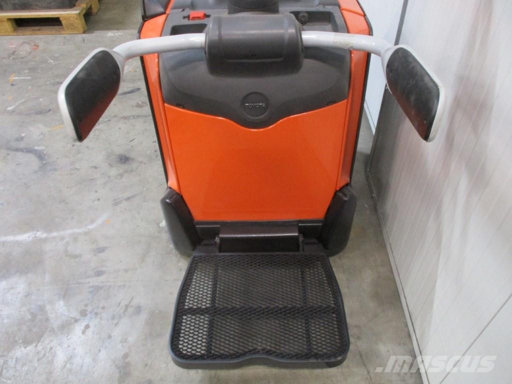 Toyota LPE200 平台型低架升降機