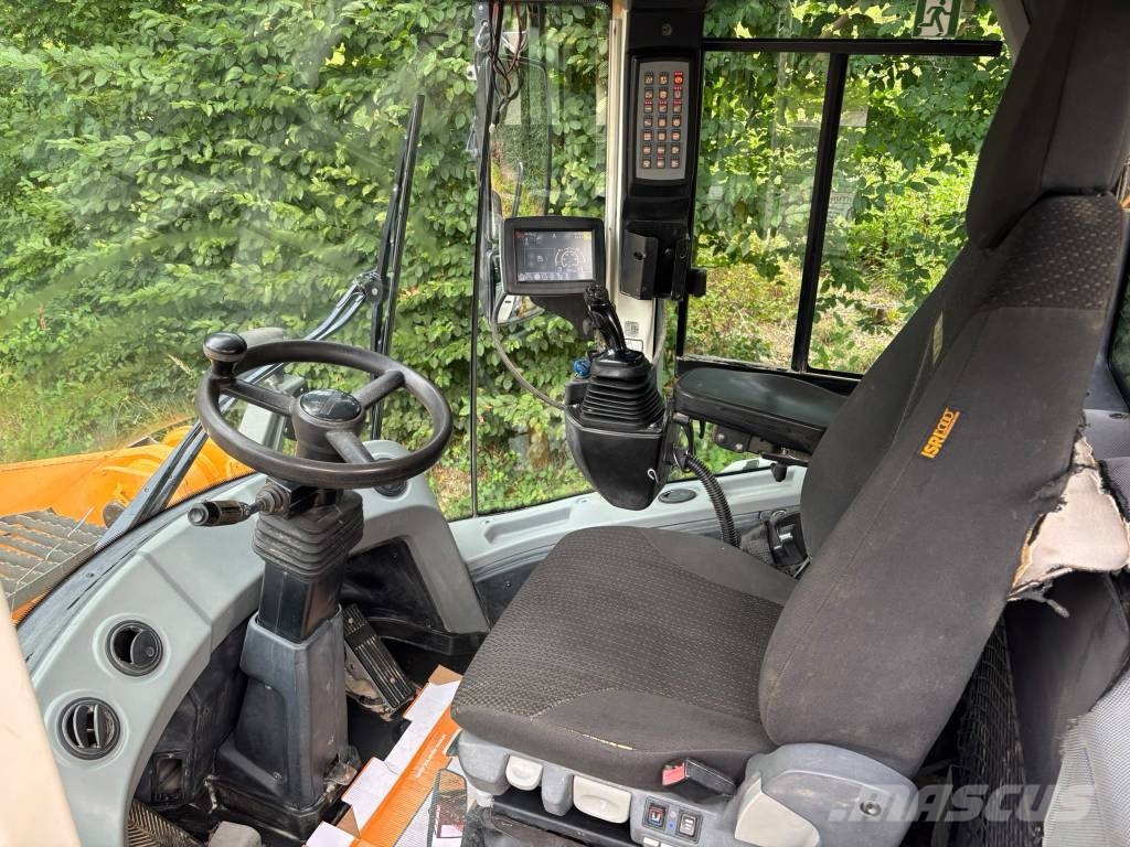 Liebherr L566 XPower Pyöräkuormaajat