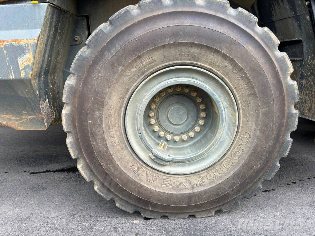 Liebherr L566 XPower Pyöräkuormaajat