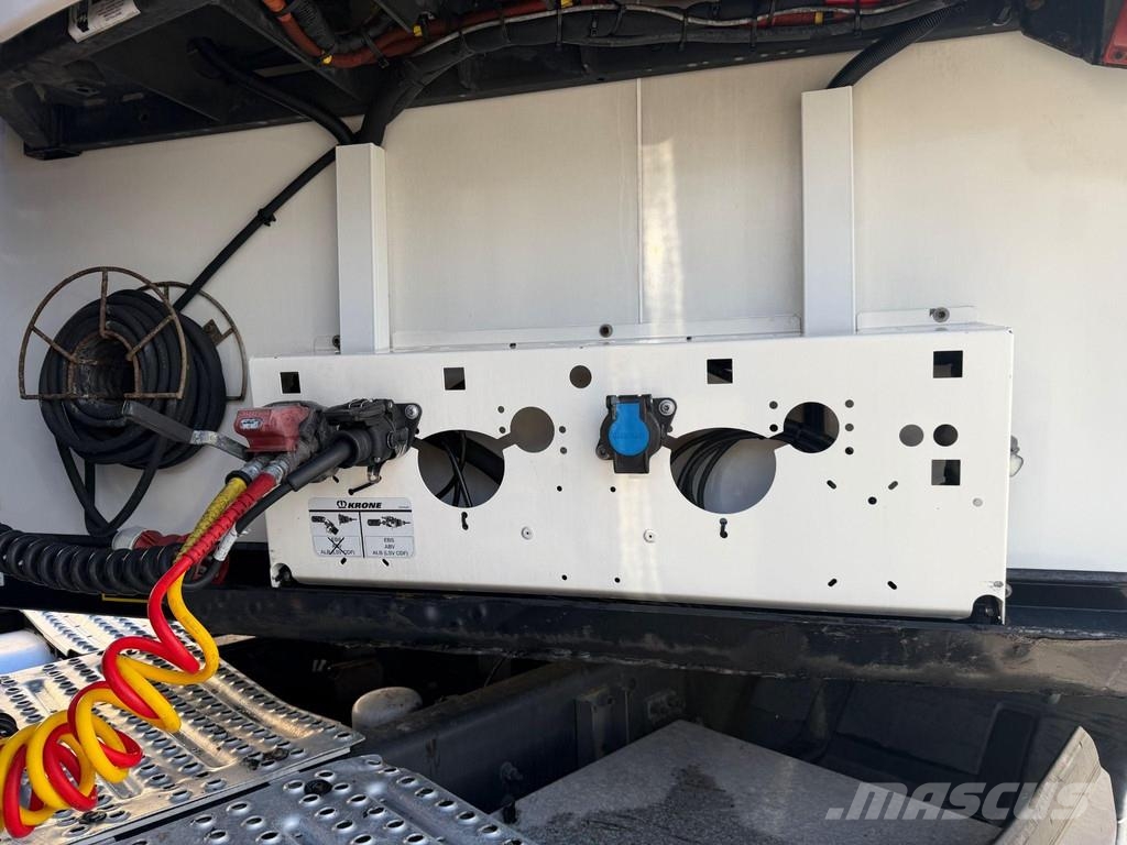 Krone SD SEMITRAILER + CARRIER VECTOR نصف مقطورات بدرجة حرارة قابلة للضبط